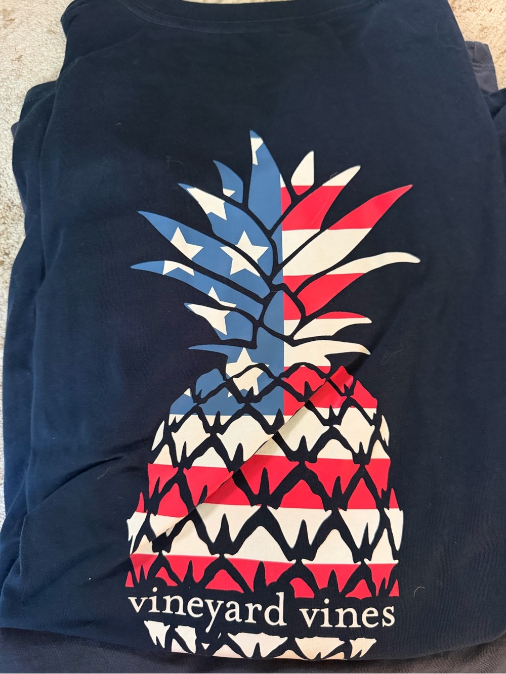 M - Vineyard Vines men’s navy Pineapple Flag Graphic Tee long sleeve